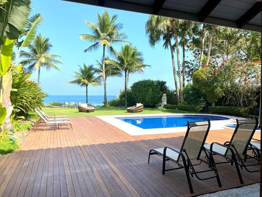 Imagem Belíssima Casa de 900m², Localizada no residencial Pé na Areia no Litoral! Cibratel II, Itanhaém - SP.