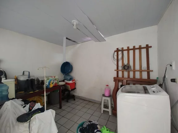 Imagem Casa para Venda em Recife, San Martin, 3 dormitórios, 2 banheiros, 1 vaga