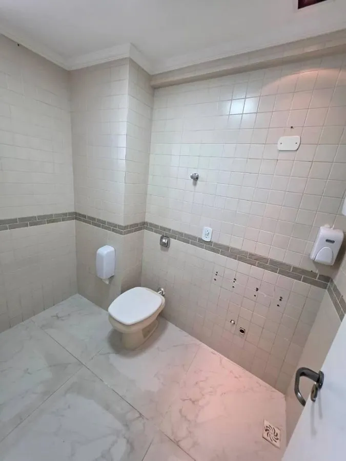 Imagem LOCAÇÃO DE SALA COMERCIAL NA RUA 3100 NO CENTRO DE BALNEÁRIO CAMBORIÚ