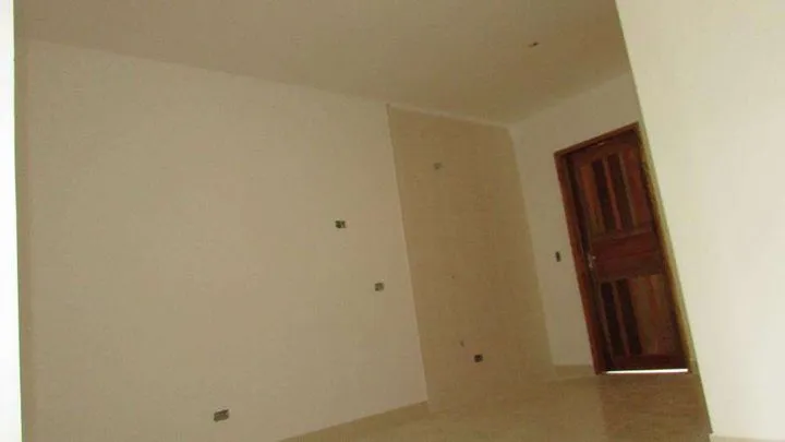 Imagem Casa com 2 Quartos à Venda, 38 m² em Tatuquara - Curitiba