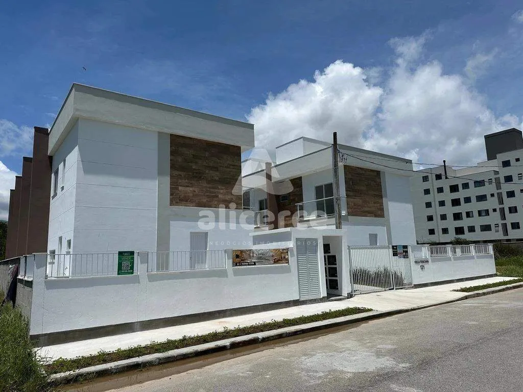 Imagem Sobrado novo com duas suítes, condomínio fechado, em Palhoça - SC