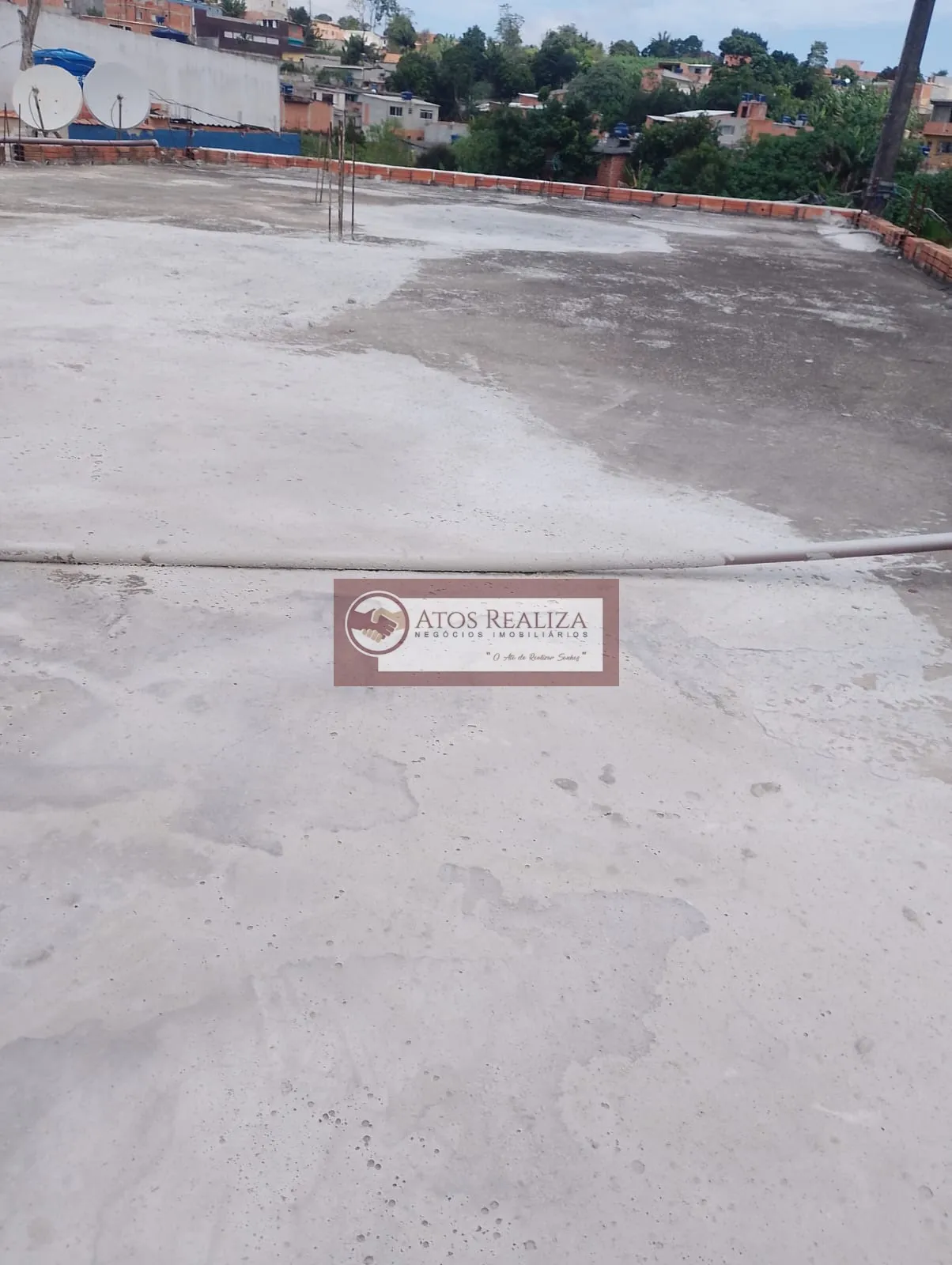 Imagem Vendo Oportunidade em parelheiros, Sobrado 3 Dormitórios, cozinha Americana, 2 Banheiros, Garagem e pronto comercial, valor de oportunidade, R$: 180.000. Aproveite.