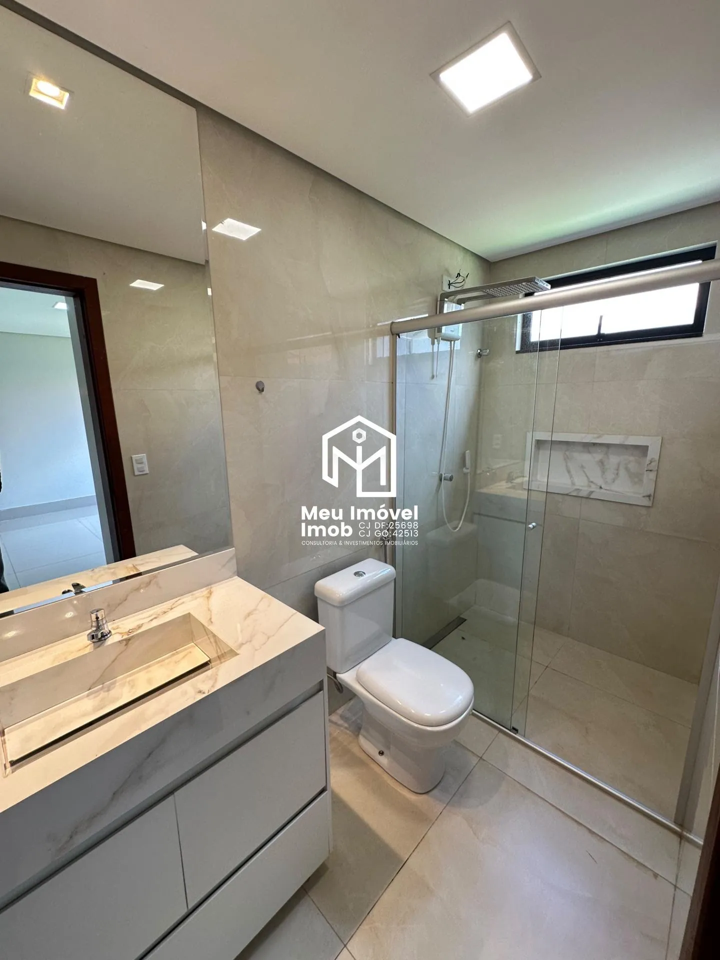 Imagem Casa 4 Quartos 3 Suítes 5 Vagas 500m²