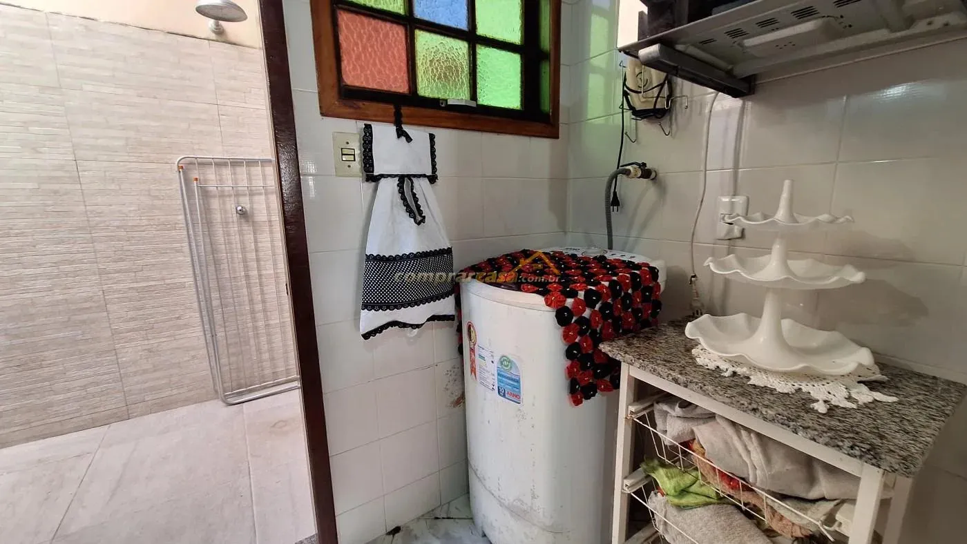 Imagem Casa em Condomínio para Venda em Cabo Frio / RJ no bairro Ogiva