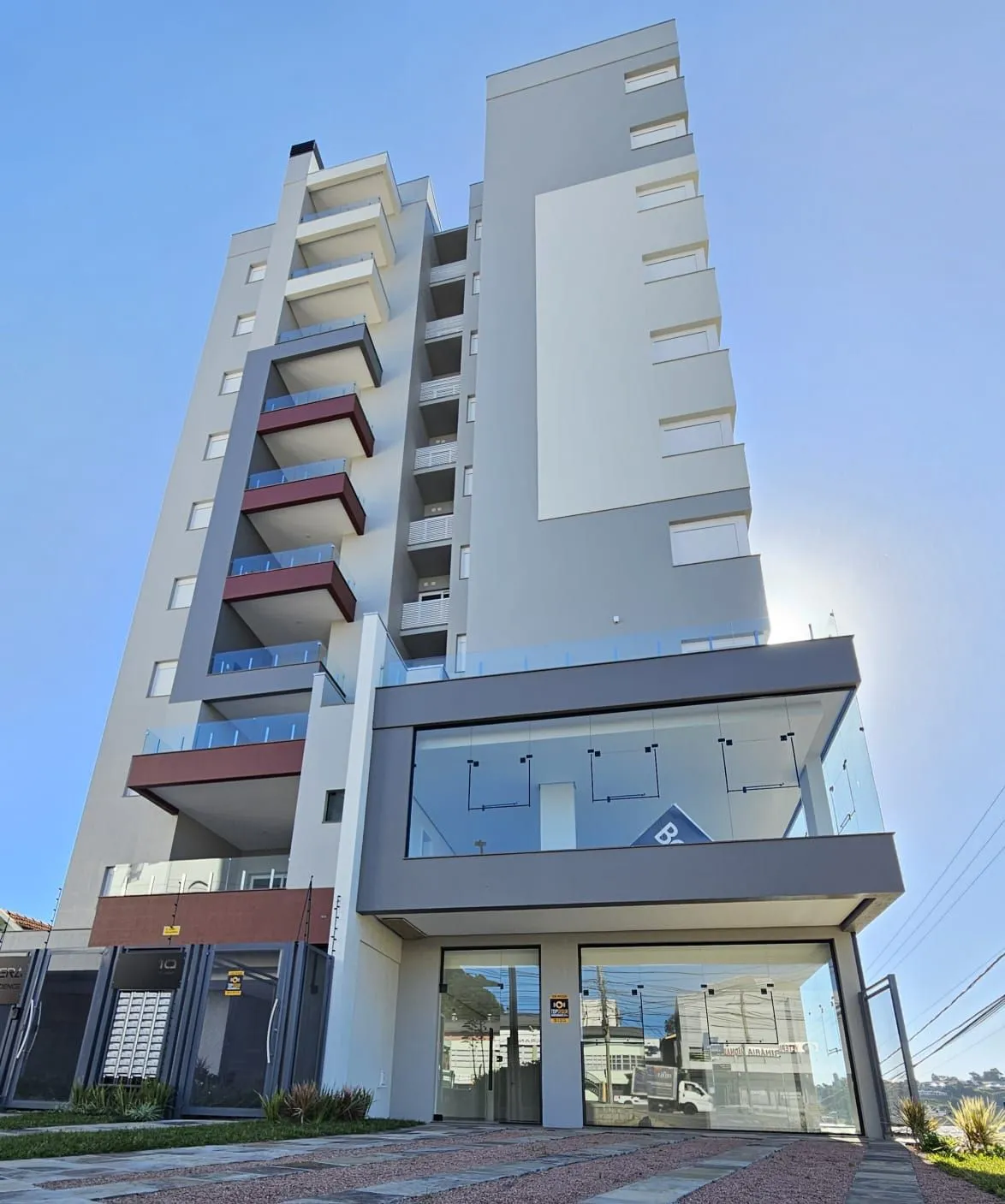 Imagem Apartamento à venda em Caxias do Sul, Santa Catarina, com 2 quartos, 69.07m2