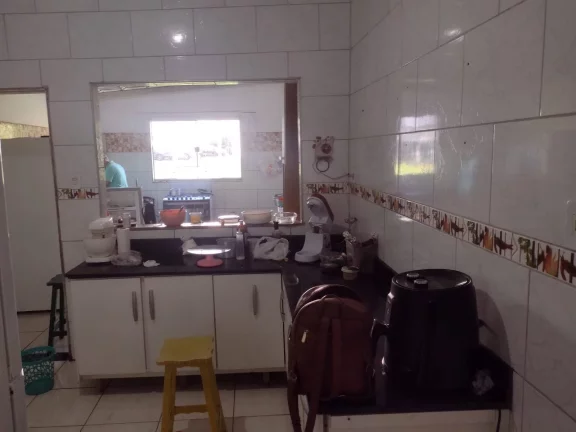 Imagem VENDE-SE CASA COM TERRENO GRANDE CRECI/MG 42.187