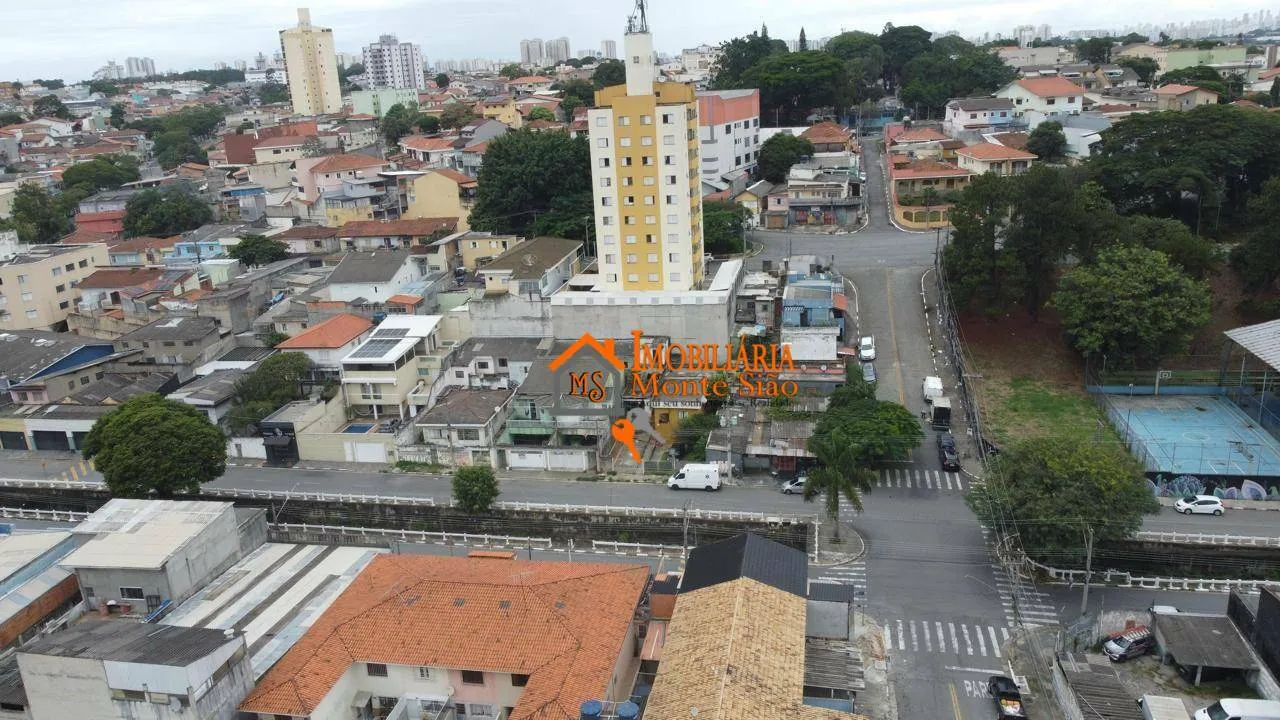 Imagem Terreno à venda com 400 m² no Jardim Vila Galvão - Guarulhos/SP