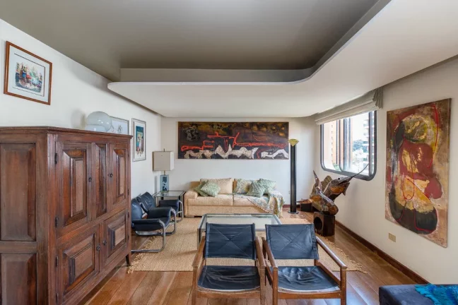 Imagem Apartamento à venda em São Paulo, Moema, com 3 quartos, 210m2