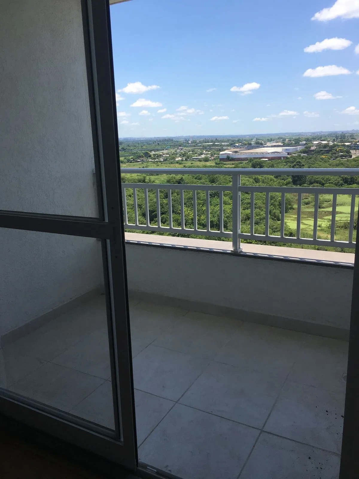 Imagem Apartamento com 3 quartos, 1 suíte, sacada