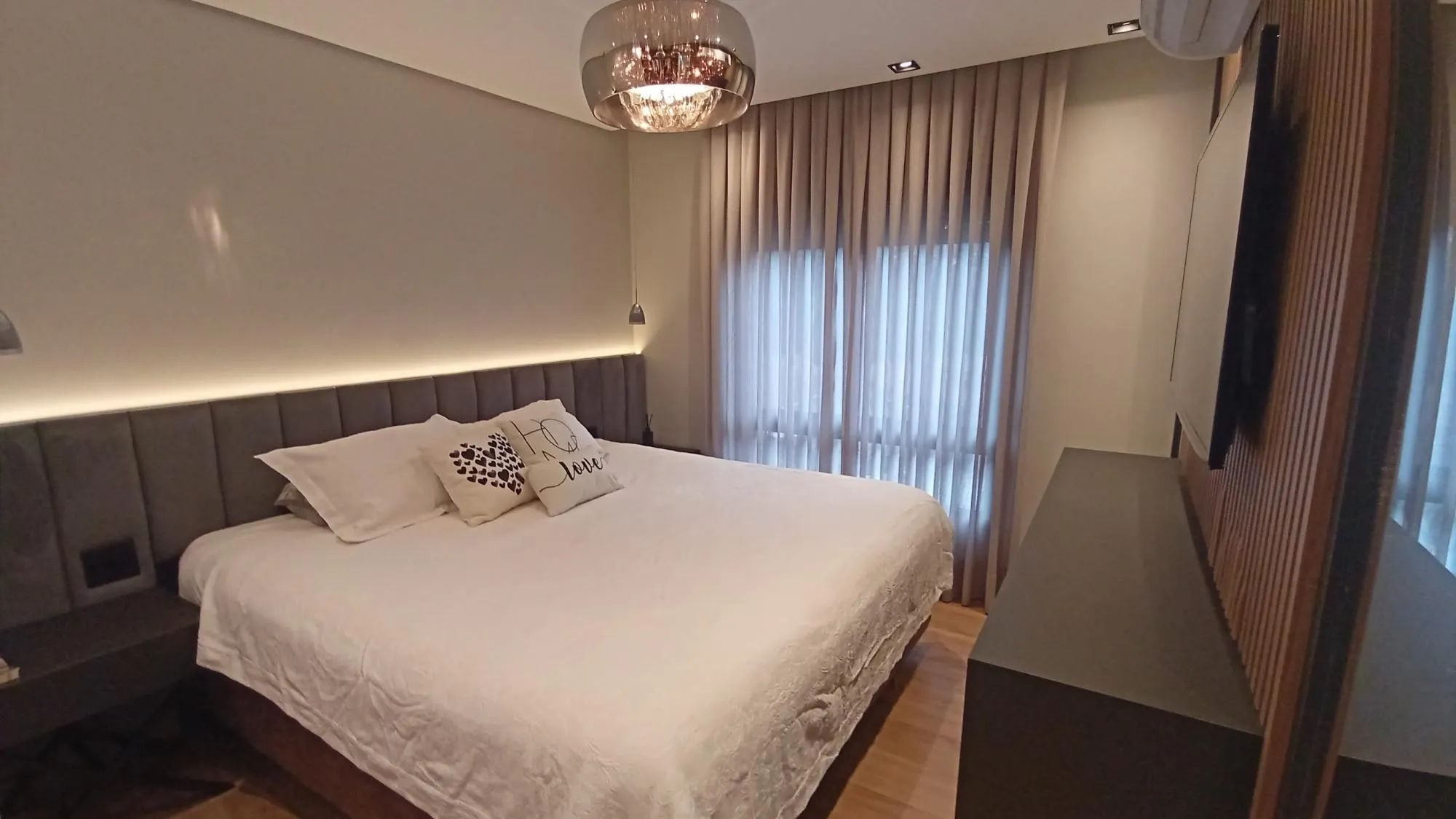 Imagem Apartamento com 3 dormitórios e 2 vagas, no bairro Ipanema