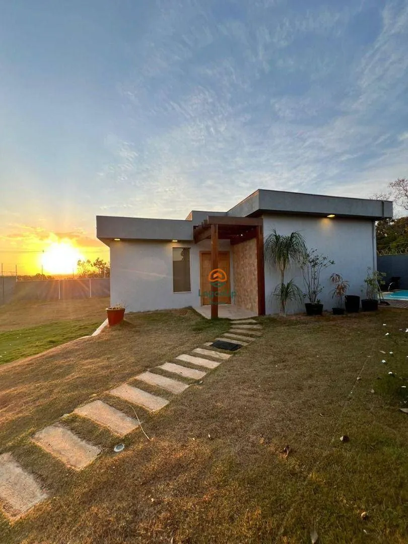 Imagem Casa com 3 dormitórios à venda, 640 m² por R$ 1.300.000 - Condomínio Estância das Petúnias - Lagoa Santa/MG