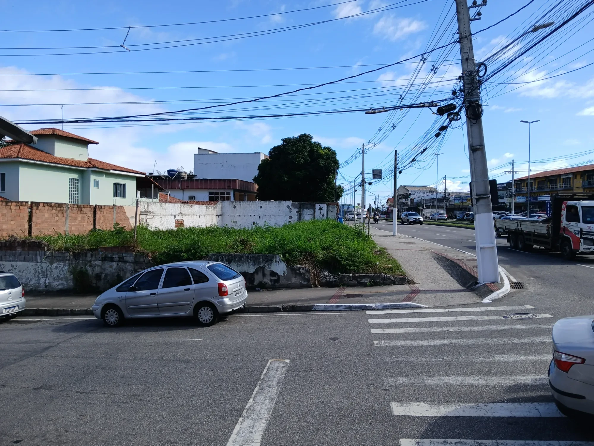 Imagem Terreno à Venda, 863 m² em Piratininga - Niterói