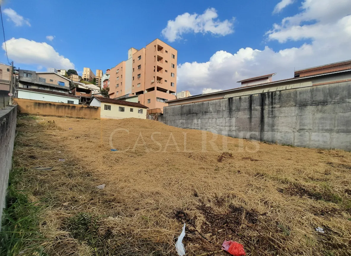 Imagem Terreno 893 m² à venda em Jardim Quisisana, Poços de Caldas