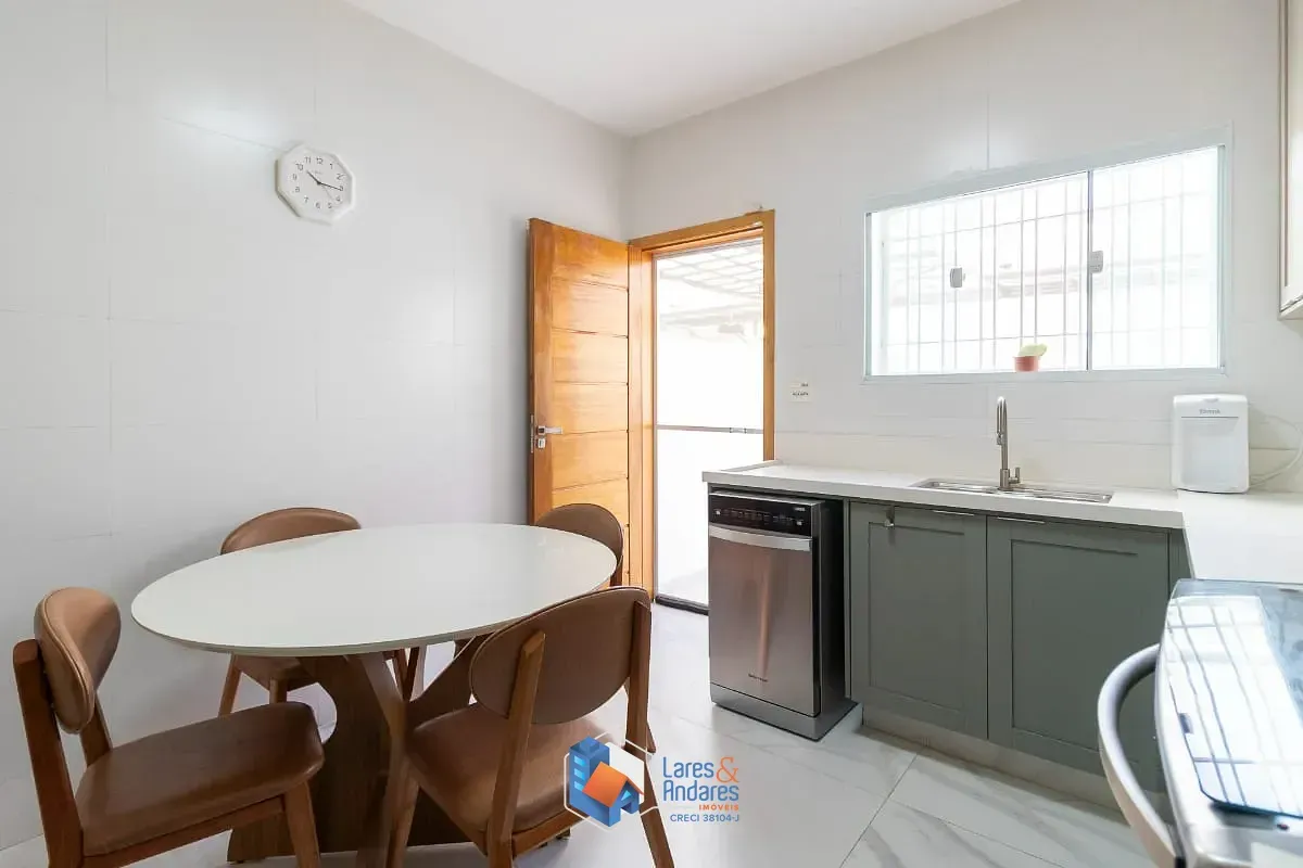 Imagem Sobrado para venda em Brooklin com 3 quartos, sendo 1 suíte, 150m²