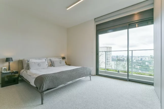 Imagem Apartamento à venda em São Paulo, Cerqueira C?(C)sar, com 3 quartos, 175m2
