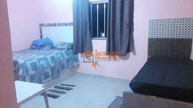 Imagem Sobrado com 4 dormitórios à venda, 200 m² por R$ 630.000,00 - Cidade Soberana - Guarulhos/SP