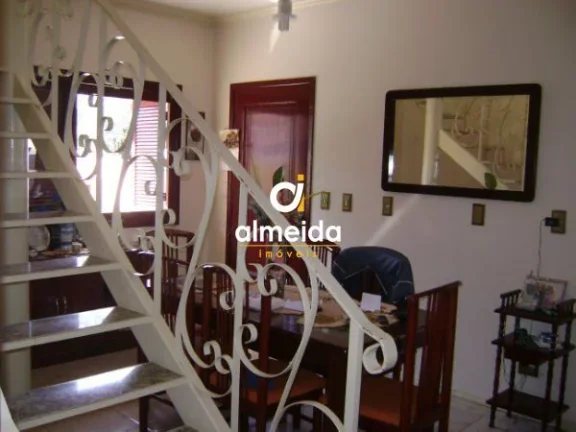 Imagem Casa 4 dormitórios à venda Nossa Senhora de Lourdes Santa Maria/RS
