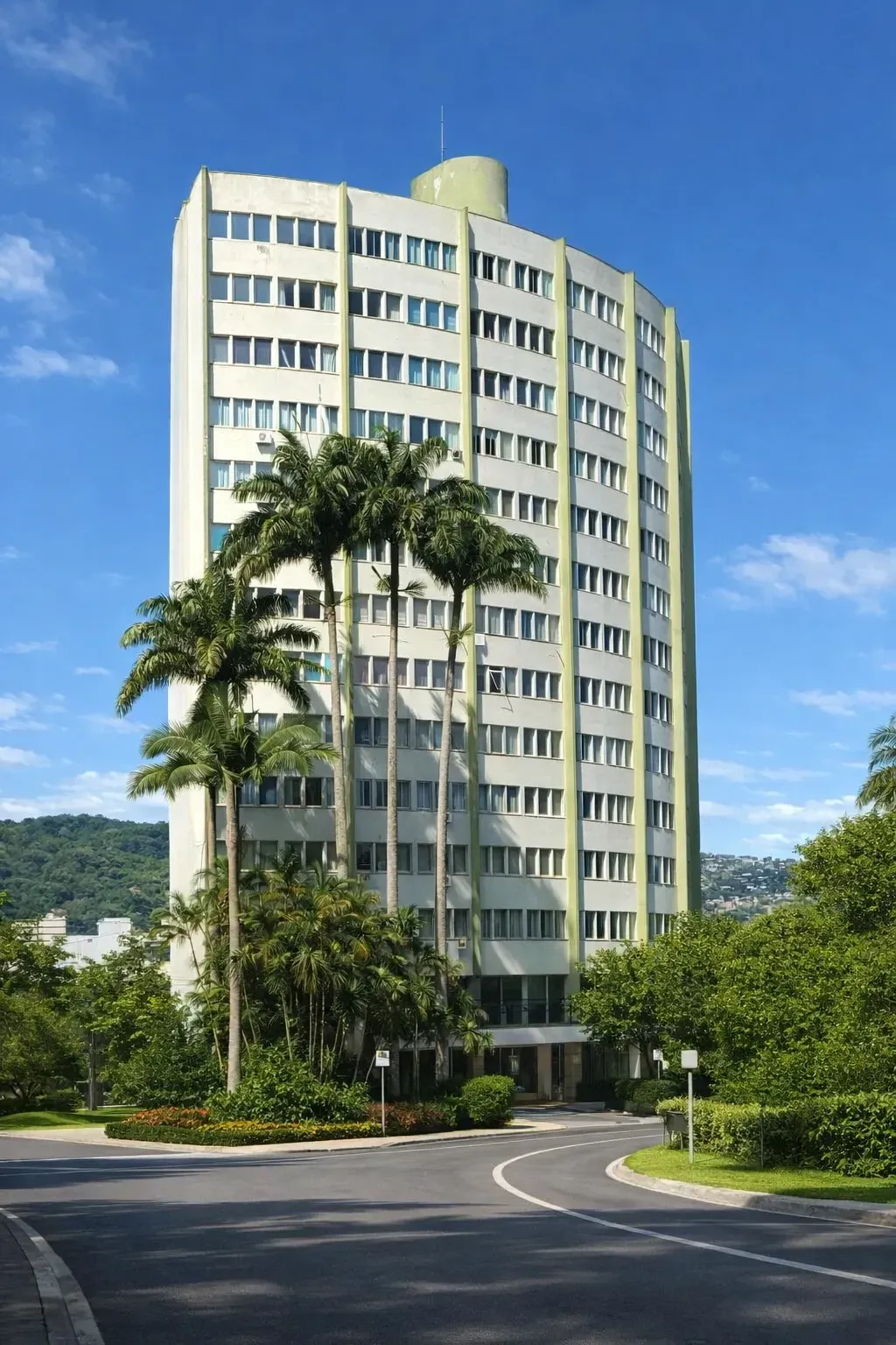 Imagem Apartamento com 1 Quarto à Venda, Locação ou Temporada, 47 m² em Centro - Florianópolis