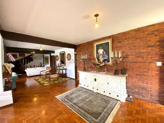 Imagem Casa para Venda em Teresópolis / RJ no bairro Jardim Cascata