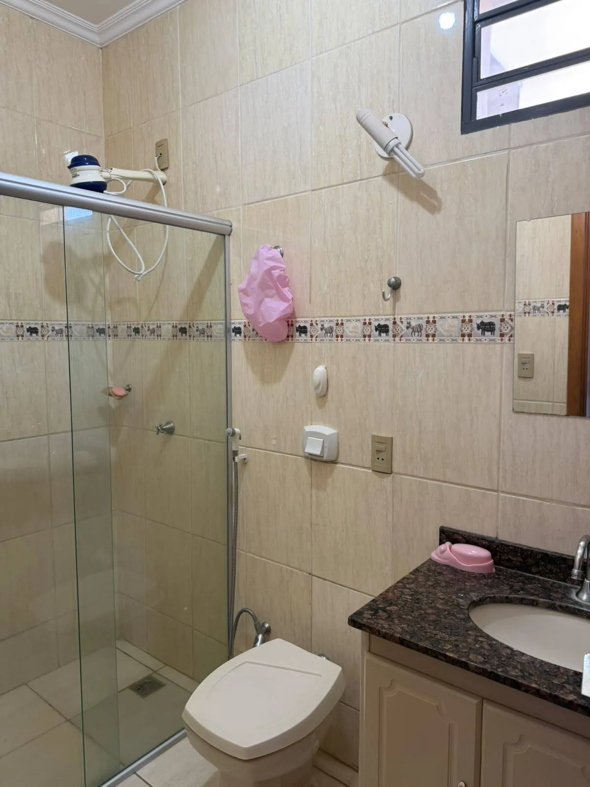 Imagem Sobrado 3 quartos sendo 1 suíte Bairro Coophema