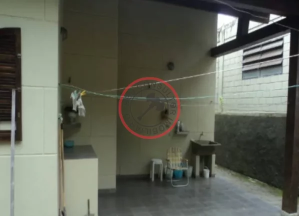 Imagem Casa terrea de frene a praia de Boiçucanga, com 2 quartos, sala cozinha, banheiro ,varanda e Área de serviço ,garagem