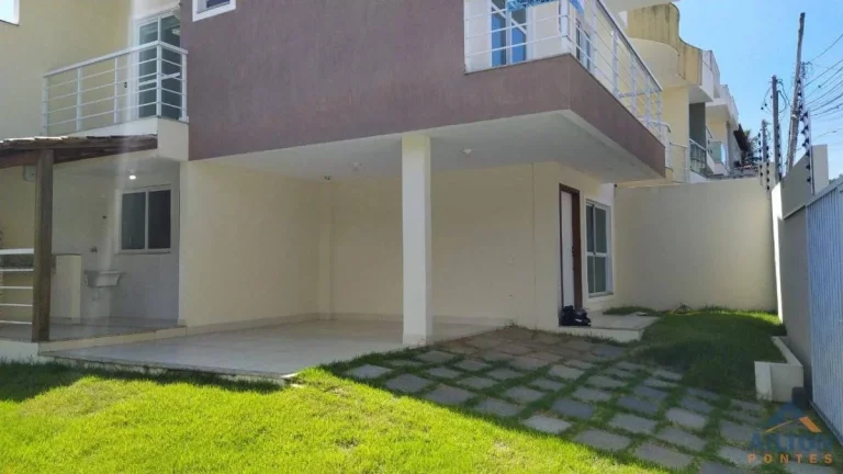 Imagem Casa Duplex à Venda 3 Quartos com Suíte, Amplo Quintal com Churrasqueira - Ipiranga - Guarapari/ES
