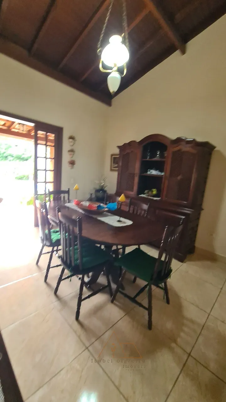 Imagem Oportunidade única: Casa em condomínio com 5 quartos e 2 suítes em Salto-SP, no Condomínio Fechado Village Haras São Luiz.