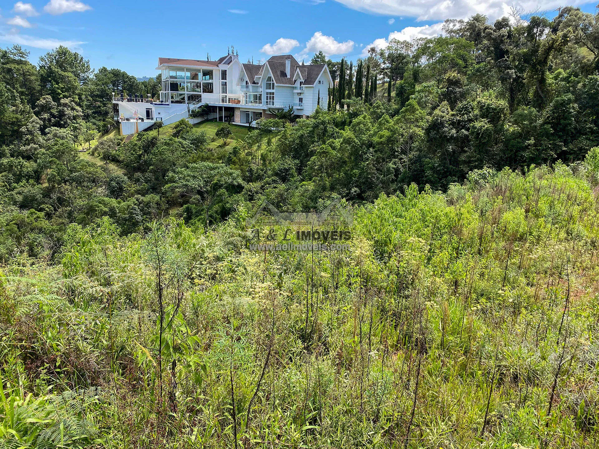 Imagem Lote à venda em Campos do Jordão - Localizado em área nobre
