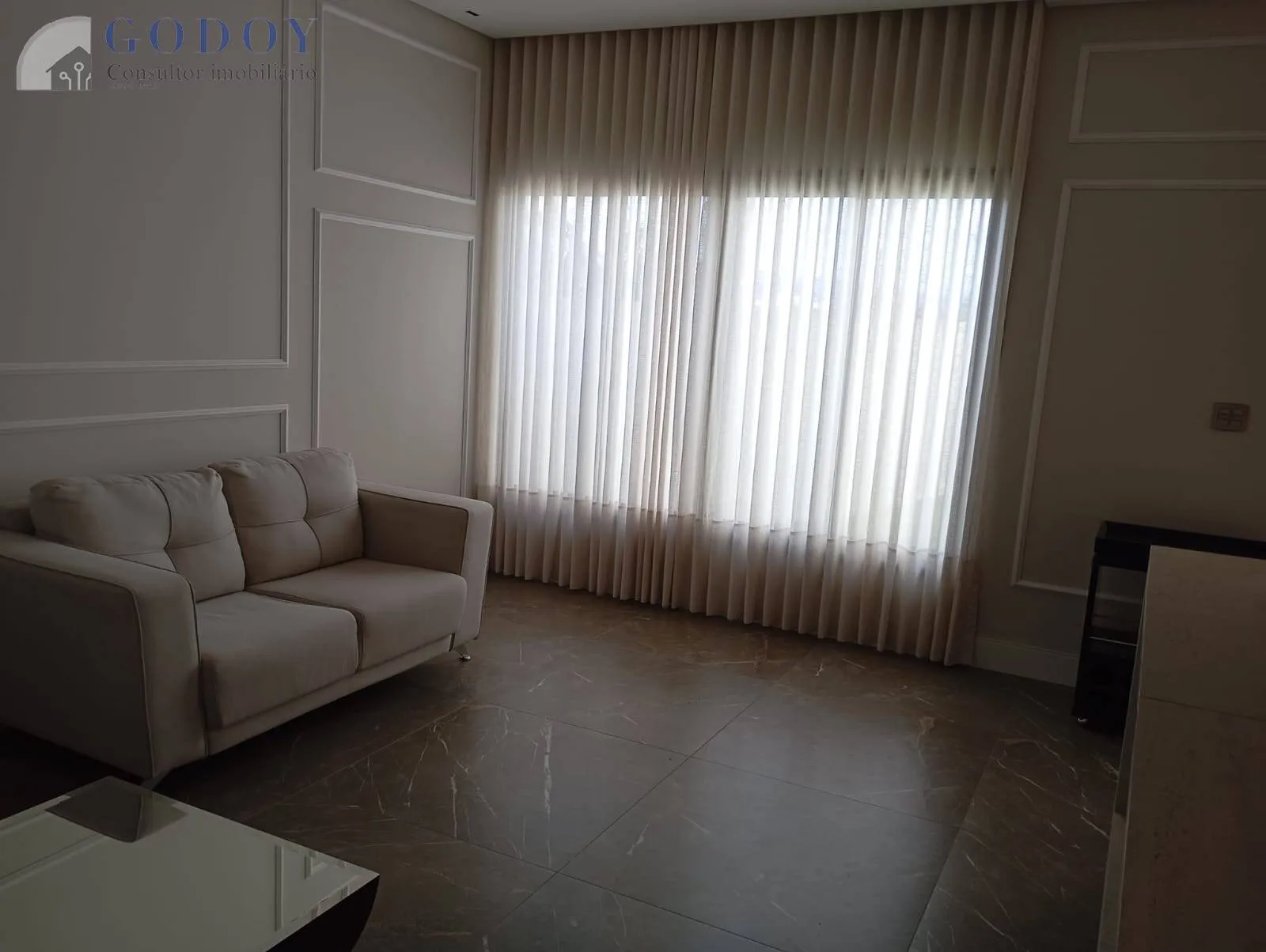 Imagem Exclusiva Casa Térrea - Conforto, Sofisticação e Amplo Terreno