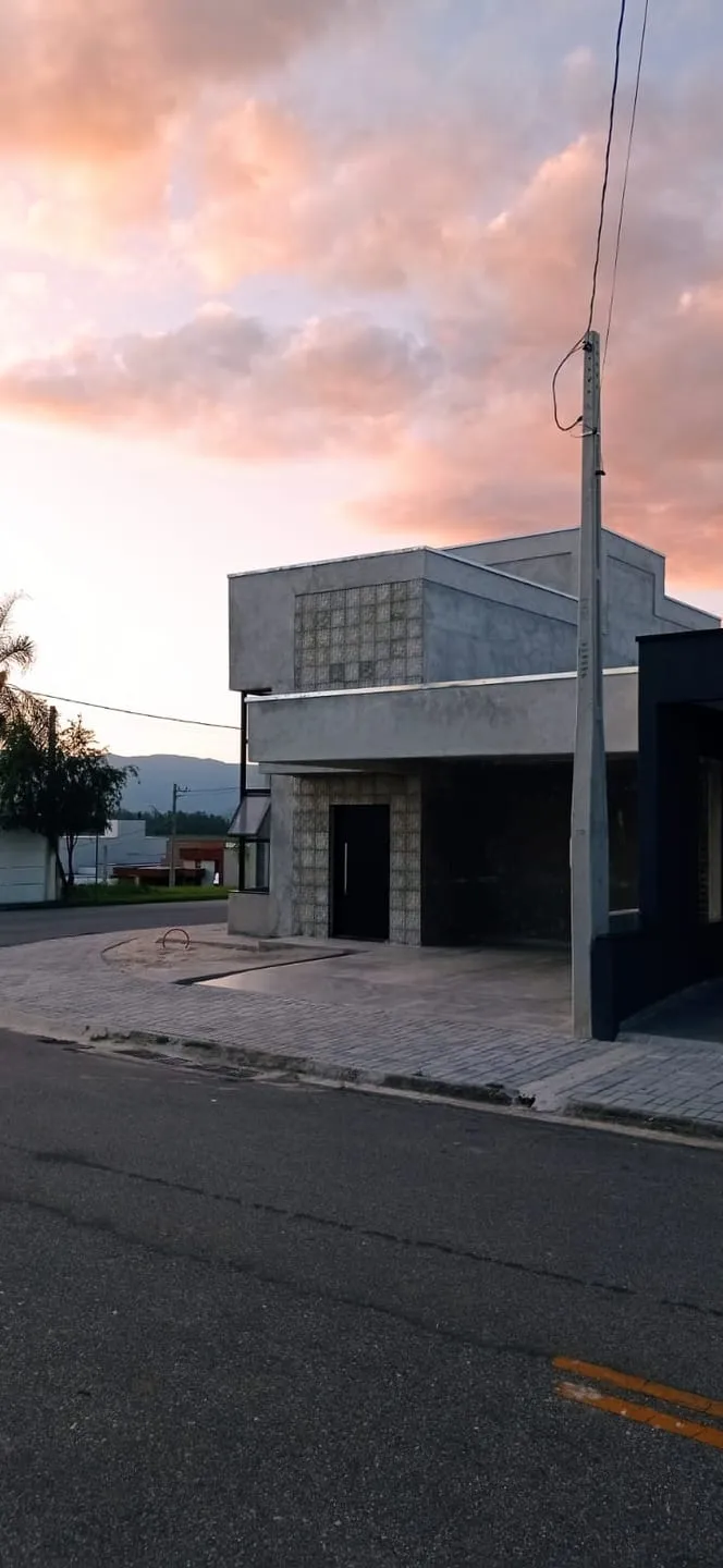 Imagem Casa à venda 2 Quartos, 1 Suite, 4 Vagas, 265M², Guedes, Tremembé - SP | Morada do Visconde