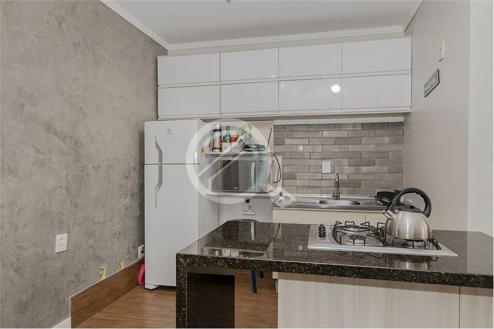 Imagem Apartamento de 1 dormitório na Cidade Baixa, região central de Porto Alegre. Imóvel de fundos, si...