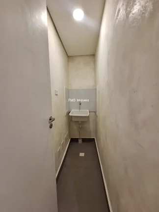 Imagem Espaço Comercial de Alto Padrão para Locação em São Paulo-SP, Bairro Campo Belo: 4 Salas, 3 Banheiros, 1 Vaga, 100m².