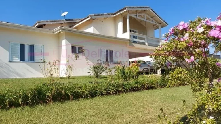 Imagem Casa no condomínio Residencial São José, com 03 suítes sendo todas suíte com armários planejad...