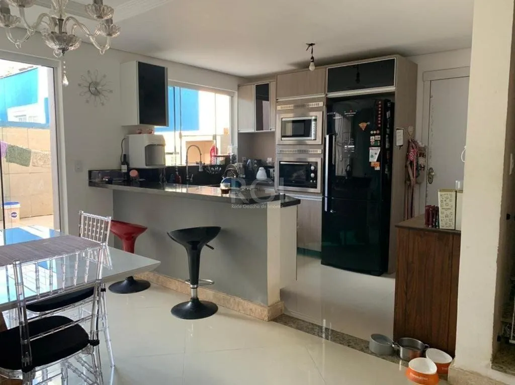 Imagem Sobrado para Venda - 300m², 3 dormitórios, sendo 2 suites, 1 vaga - Hípica Jardins Do Prado
