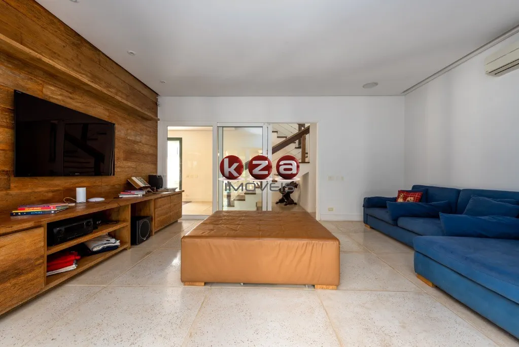 Imagem Luxuosa mansão de 5 suítes a venda no Condomínio Terras de São José II, Itu-SP: 4.300m de terreno, 8 vagas e 926m² de puro requinte!