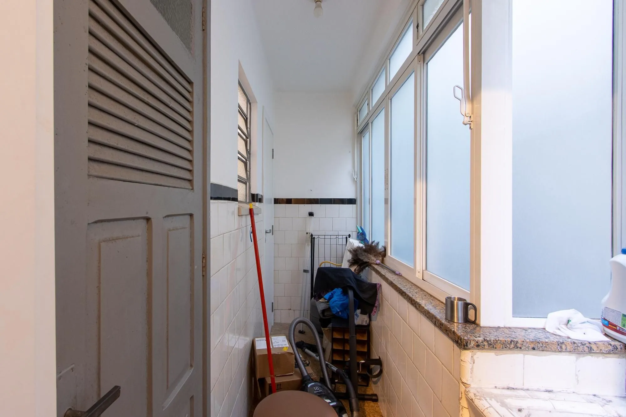 Imagem Apartamento Semi-mobiliado de 2 Quartos no Bairro Bom Fim