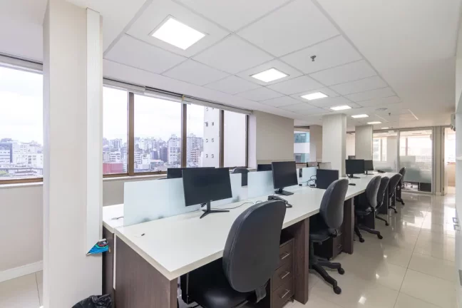 Foto do imóvel Sala para venda em Porto Alegre