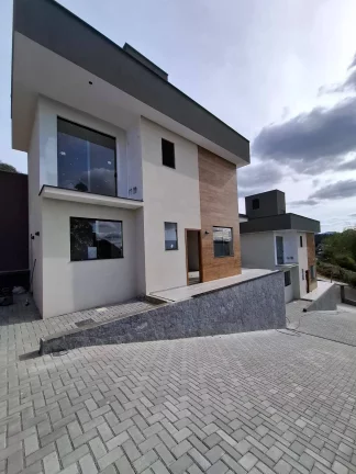 Imagem Excelente casa a venda em Nova Friburgo.
