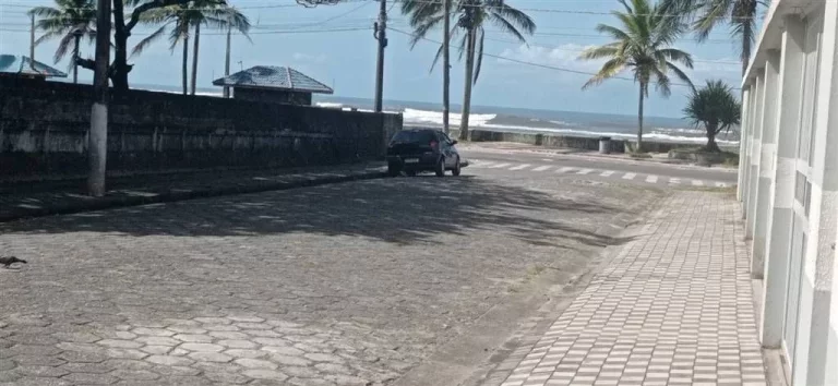 Imagem Casa à Venda em Santa Eugenia, Mongaguá - SP
