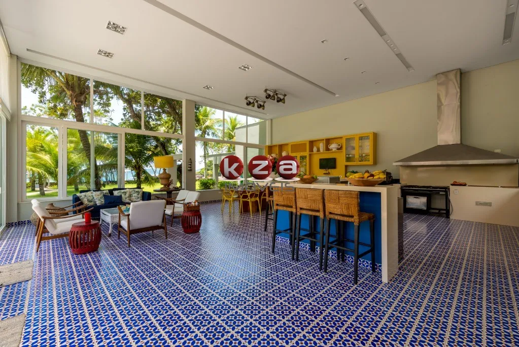 Imagem Maravilhosa Casa de luxo, frente para o mar, com 7 suítes em condomínio, Praia do Tenório/Vermelha em Ubatuba-SP - 930m² de área!