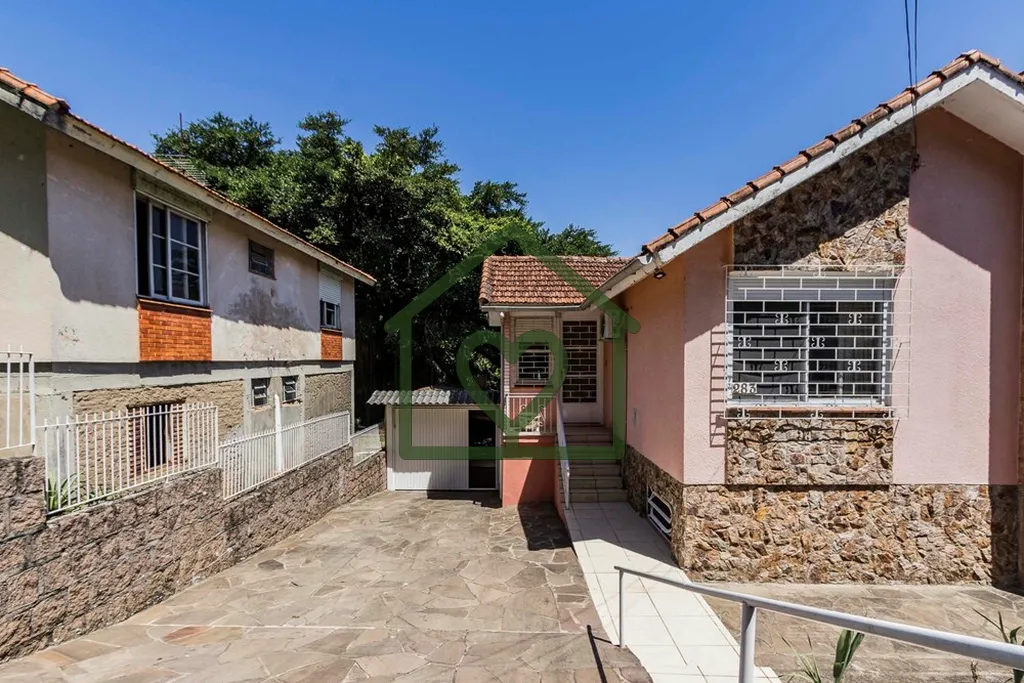Imagem CASA DE 149m² NO CONDOMÍNIO JARDIM MEDIANEIRA, COM 3 QUARTOS, 2 BANHEIROS, SALA, COZINHA ESPAÇOSA...