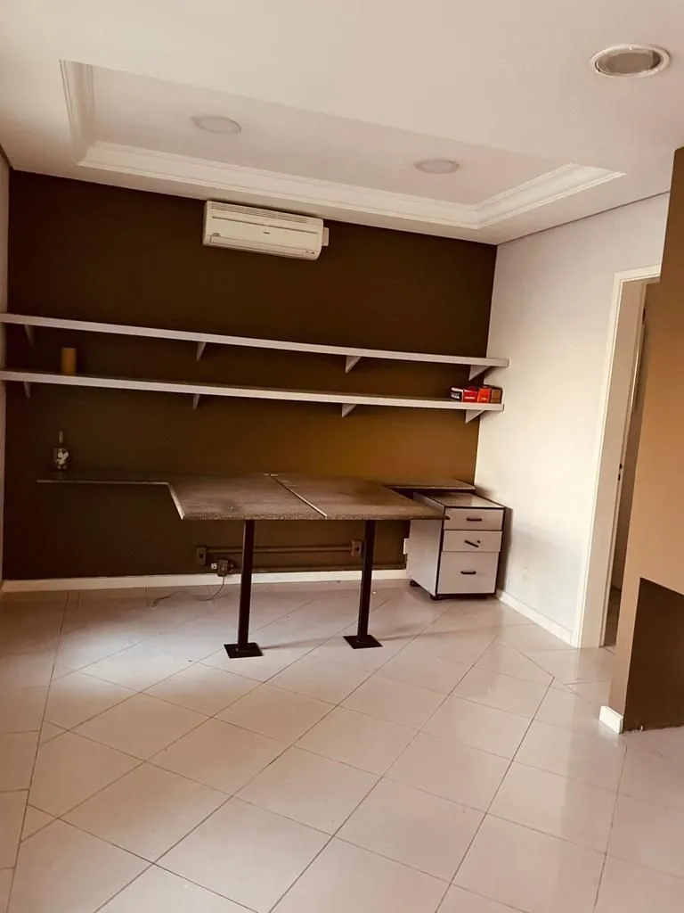 Imagem Sala comercial à venda em Porto Alegre, Moinhos de Vento, 32.71m2
