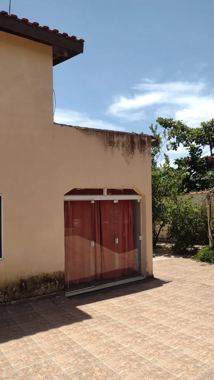 Imagem Chácara à venda em Araçoiaba da Serra-SP, bairro Aquarius: 3 quartos, 1 sala, 2 banheiros, 1 vaga de garagem, 343,08m².