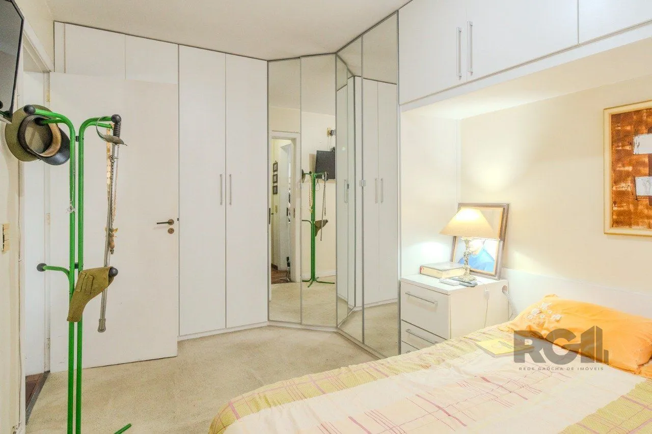 Imagem Apartamento de 1 quarto, sacada e uma vaga de garagem no bairro Santana POA/RS.
