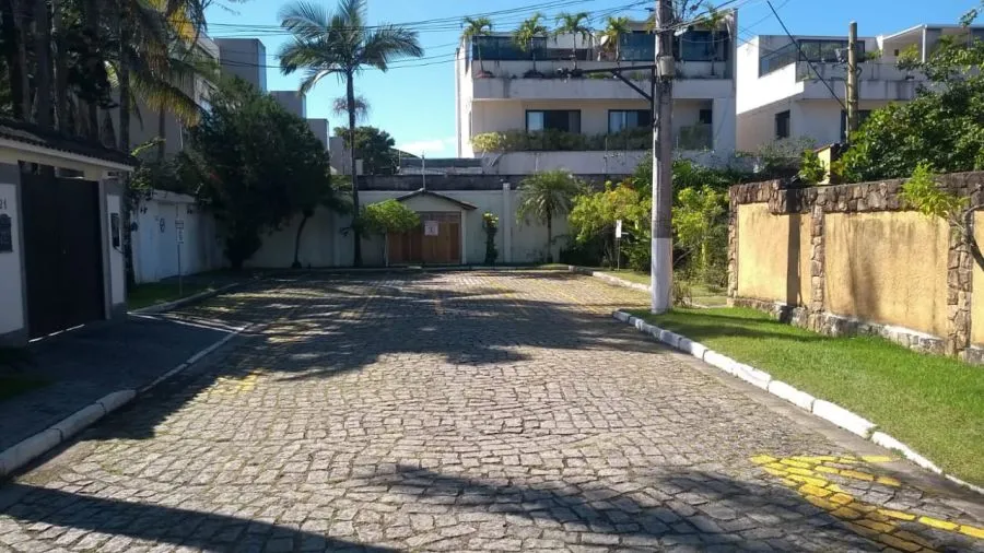 Imagem Terreno a Venda no bairro Recreio dos Bandeirantes - Rio de Janeiro, RJ