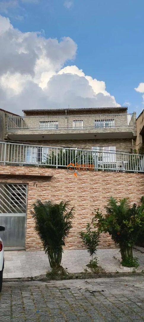 Foto do imóvel Sobrado com 3 dormitórios à venda, 240 m² por R$ 550.000,00 - Jardim Las Vegas - Guarulhos/SP