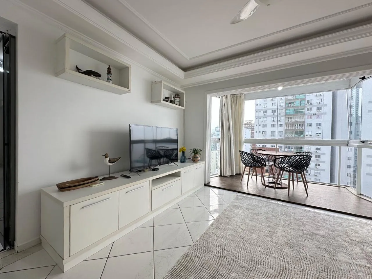 Imagem Apartamento com vista para o mar à venda com 165m2 por R$ 2.800.000,00