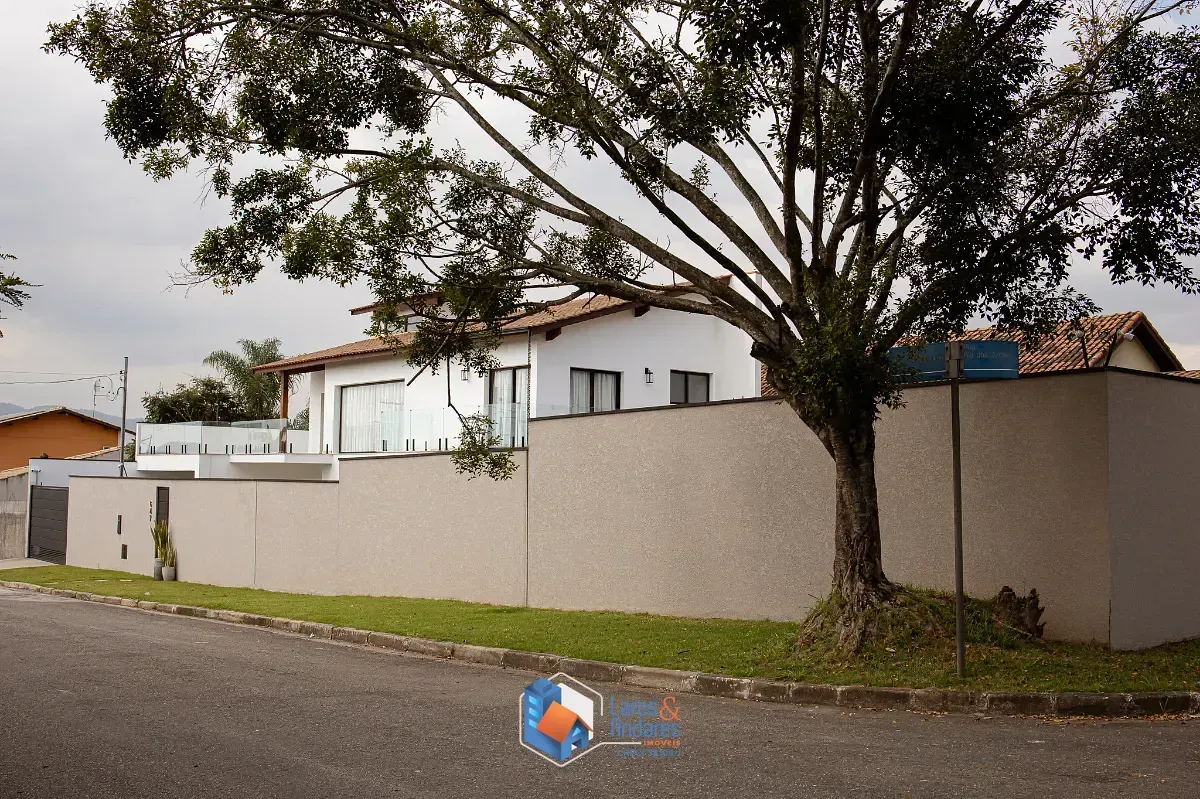 Imagem Casa no condomínio Chácara Jaraguá para venda com 2 quartos, sendo 2 suítes, 278m²