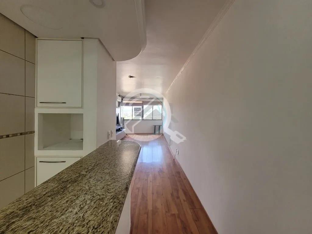Imagem Apartamento semimobiliado de 75 m², 2 dormitórios sendo 1 suíte e 2 vagas de garagem no bairro Pe...