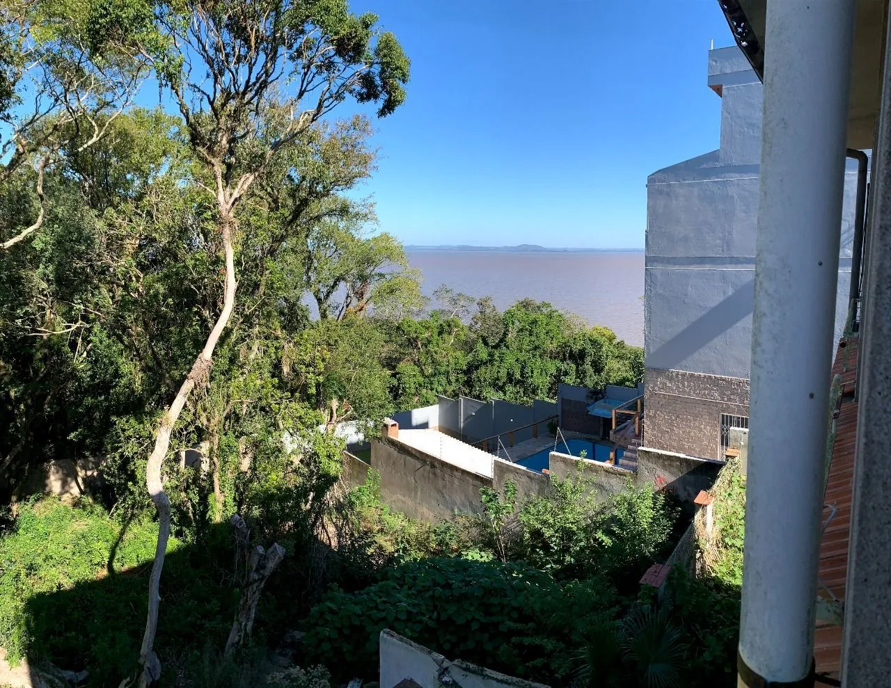 Imagem Terreno para Venda - 1.100m² Com Vista Para o Guaíba